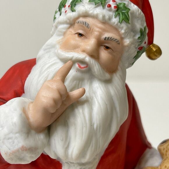 Avon Christmas Santa Figure Vintage Holiday Decoration Shush Quiet Gesture 6 in - Picture 5 of 7